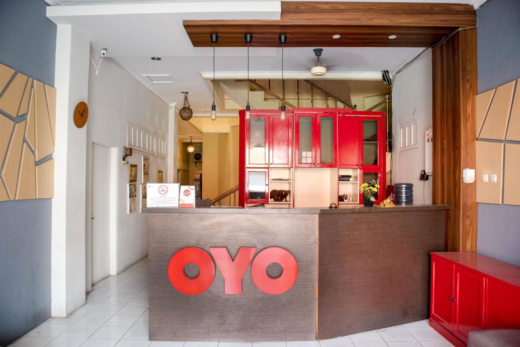 Oyo 1111 Pasar Baru Inn Jakarta Exterior foto