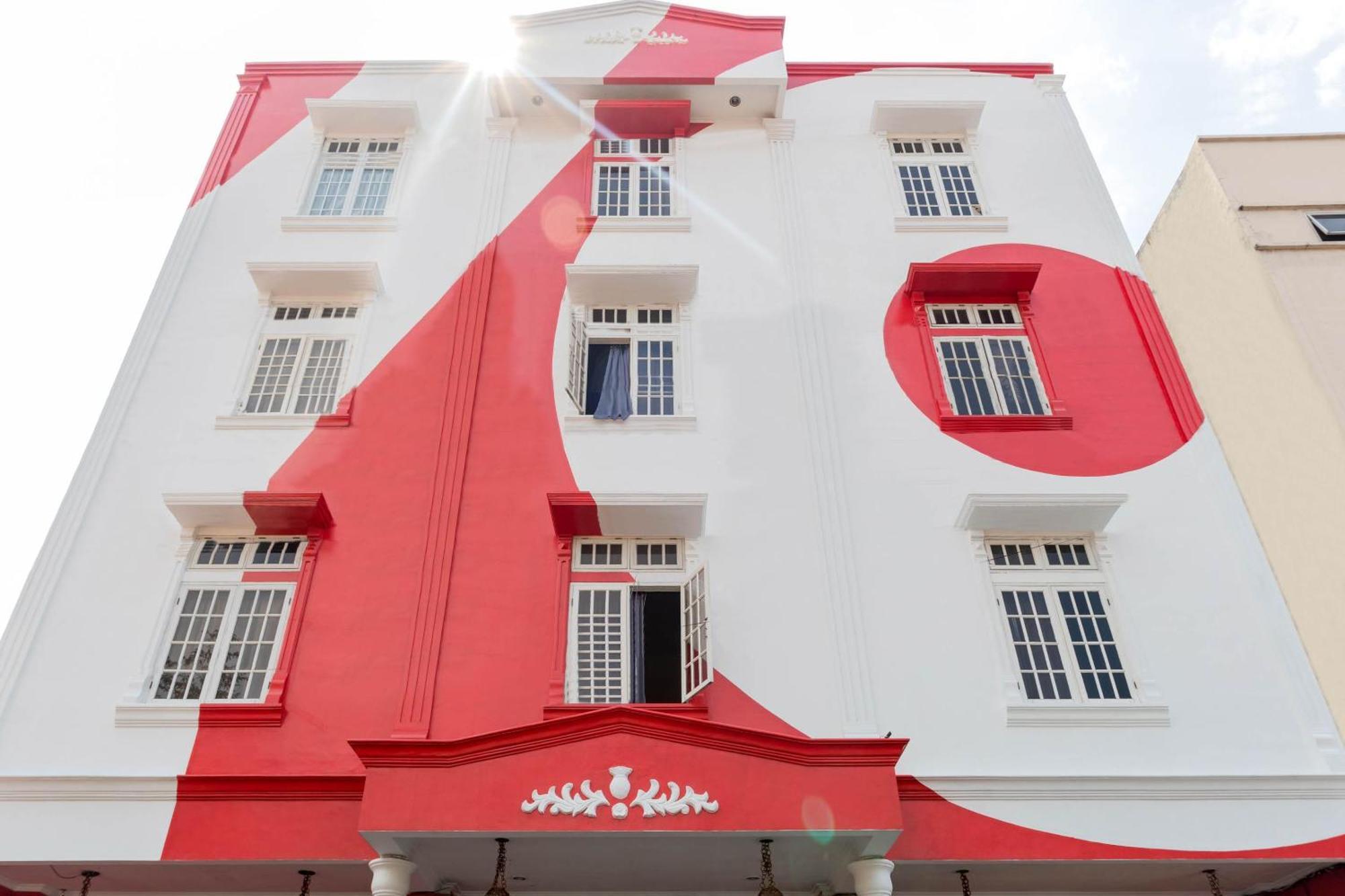 Oyo 1111 Pasar Baru Inn Jakarta Exterior foto